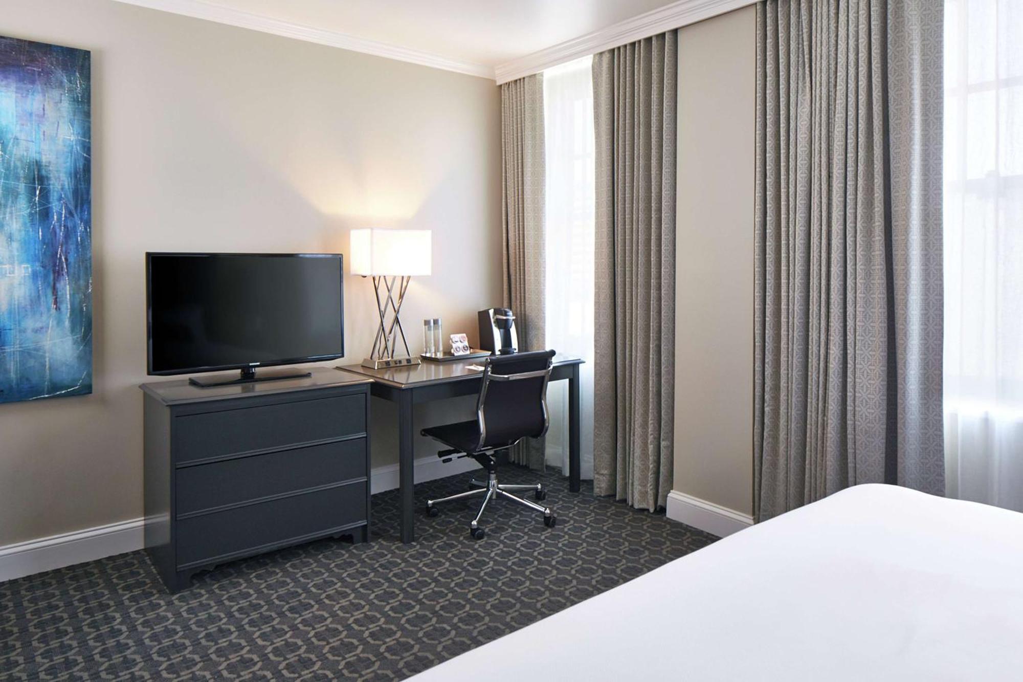 Redmont Hotel Birmingham - Curio Collection By Hilton Buitenkant foto