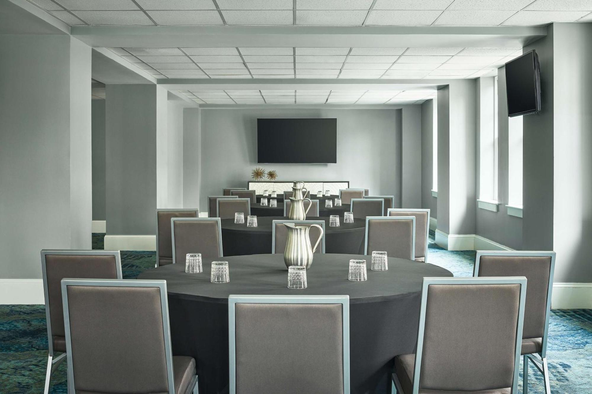 Redmont Hotel Birmingham - Curio Collection By Hilton Buitenkant foto