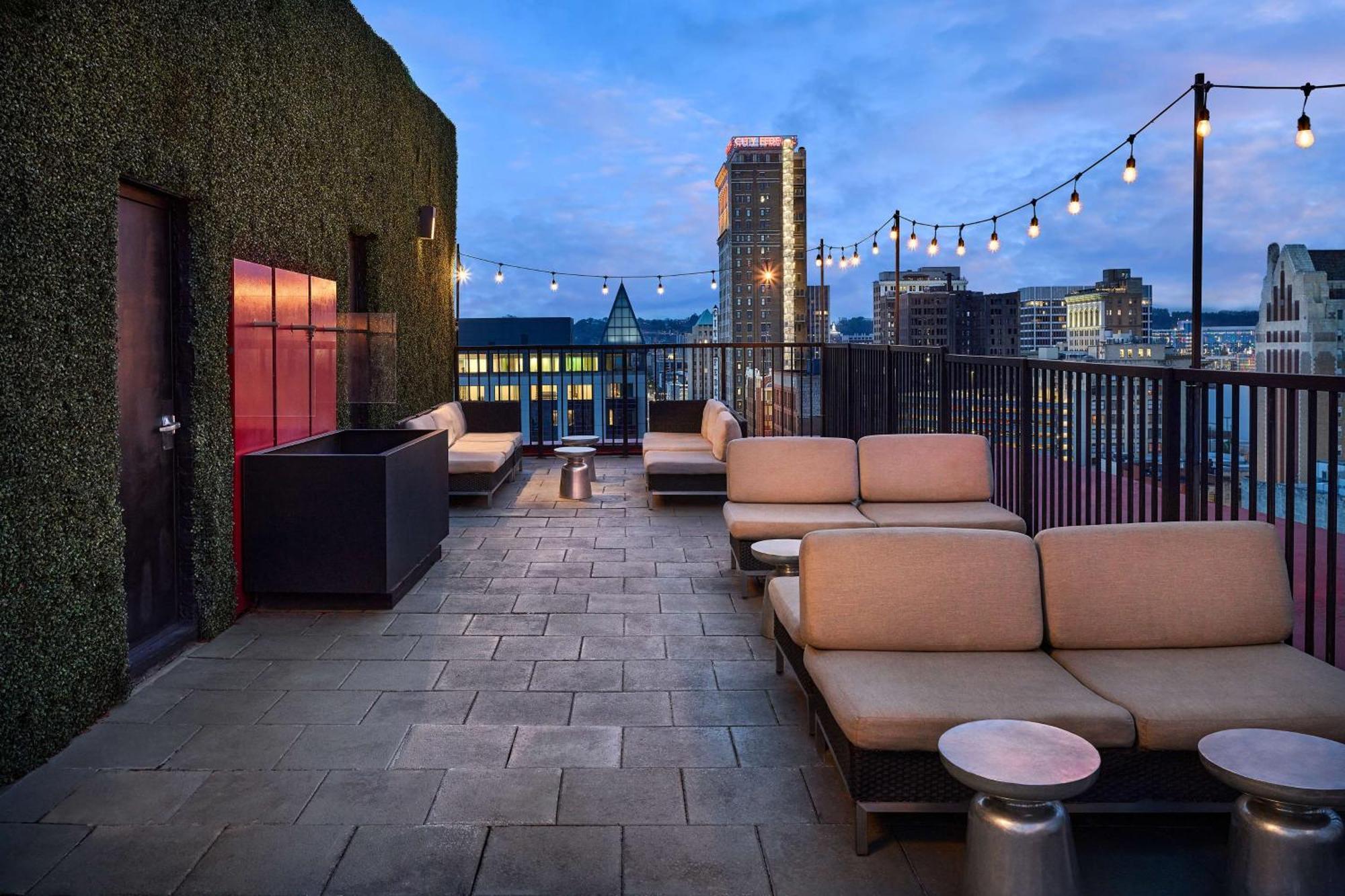 Redmont Hotel Birmingham - Curio Collection By Hilton Buitenkant foto